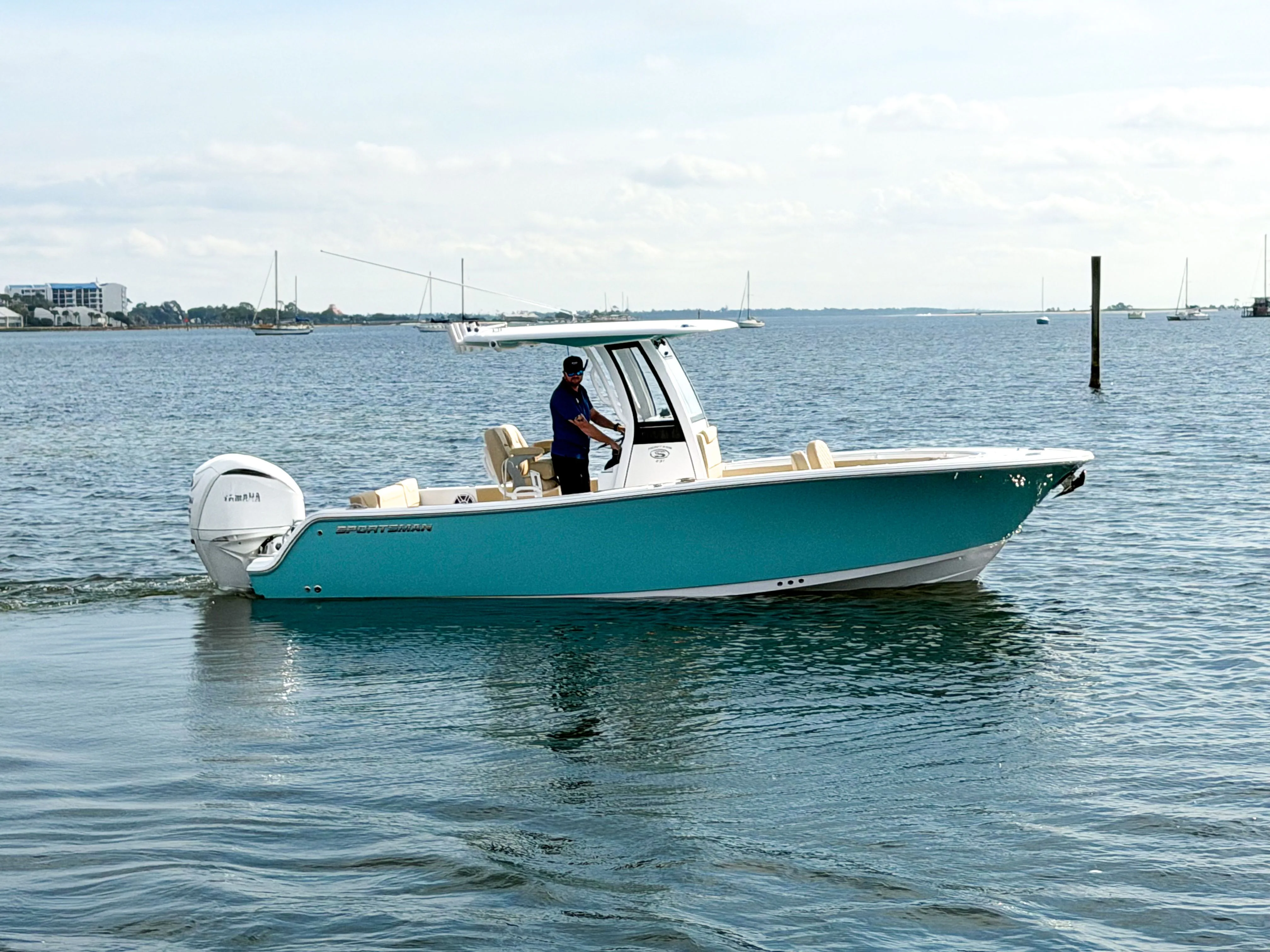 2026 Sportsman Heritage 231 Center Console
